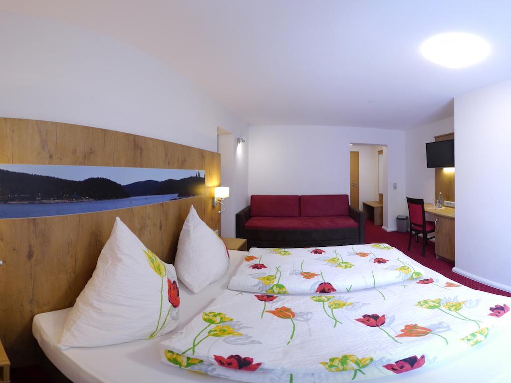 Gaestehaus Cafe Heck Titisee Екстериор снимка